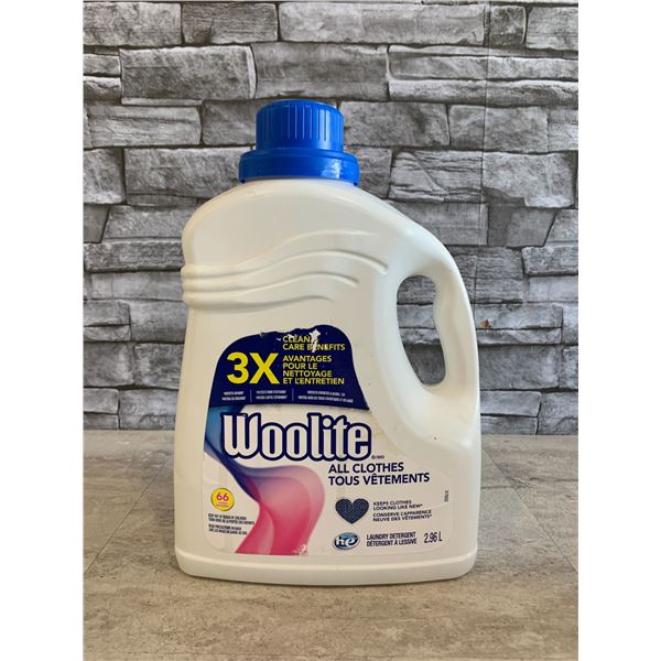 Woolite All Clothes Laundry Deergent 66 Loads 2.96L