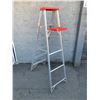 Image 3 : 6FT Folding Aluminum Ladder With Shelf