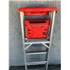 Image 5 : 6FT Folding Aluminum Ladder With Shelf