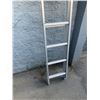 Image 4 : Extendable Aluminum 8 Foot Ladder