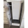 Image 1 : Metal Storage Cabinet