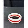 Image 3 : Vintage Red Lucite Bracelet Bangle Cute!