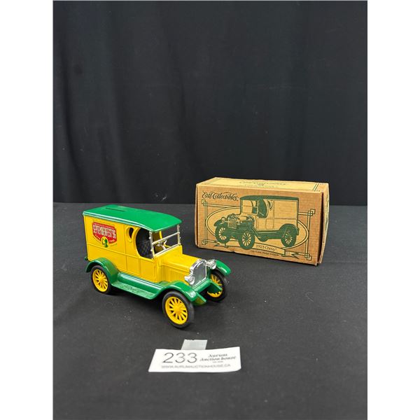 1996 Coca-Cola collectors Club Ertl Die Cast Truck w/ Box