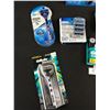 Image 2 : Large Lot of Misc New Mens Razors