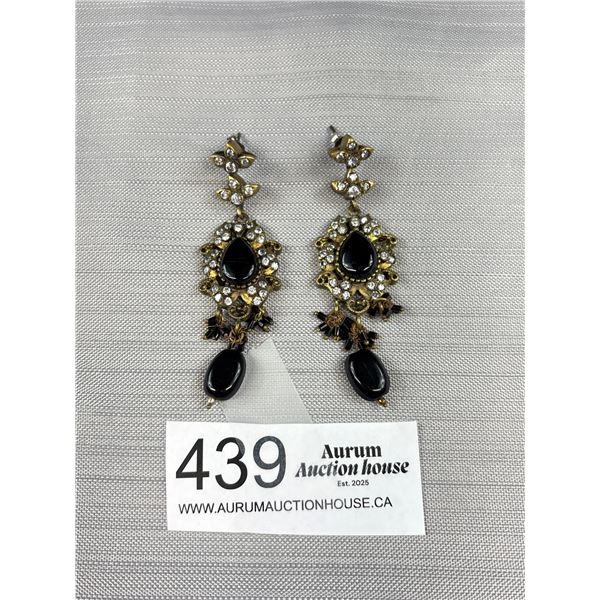 Pair of Vintage Rhinestones Earrings