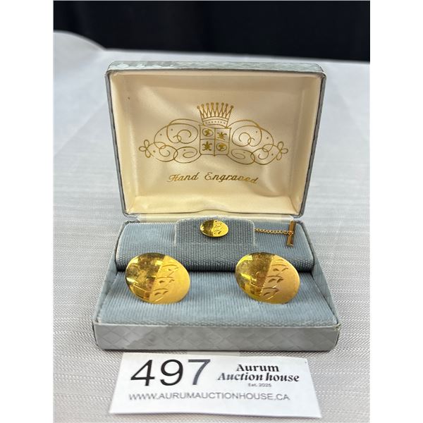 C.1970s Hand Engraved Gold Cufflink Set All Original Quality!