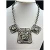 Image 2 : Vintage Silver Tone w/ Glass Stones Necklace