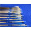 Image 2 : 12 Wood Arrows with Field Points - 29" Length