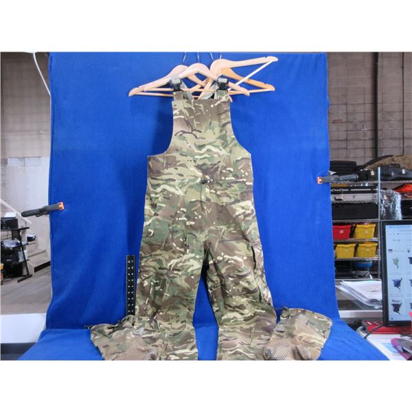 Camo Pants - Waist 28", Leg 31" & Large Camo Mitten Covers