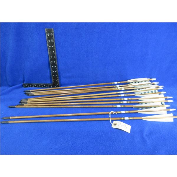 12 Wood Arrows with Field Points - 29" Length