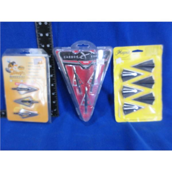 Lot of 12 - Magnus and Carbon Express Broadheads - New Old Stock