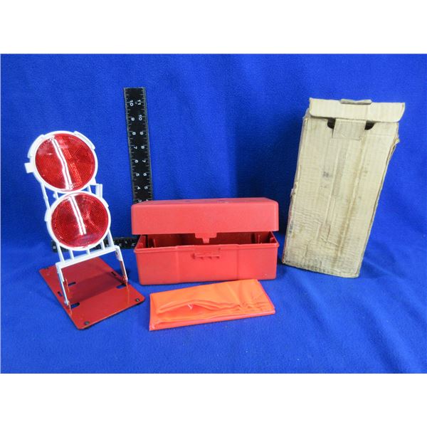 Vintage Dominion Auto Saf-T-Ray Emergency Reflector 3 Piece Set