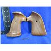 Image 1 : Herret's Smith & Wesson K Frame Round Butt Wood Grips w/ Screw