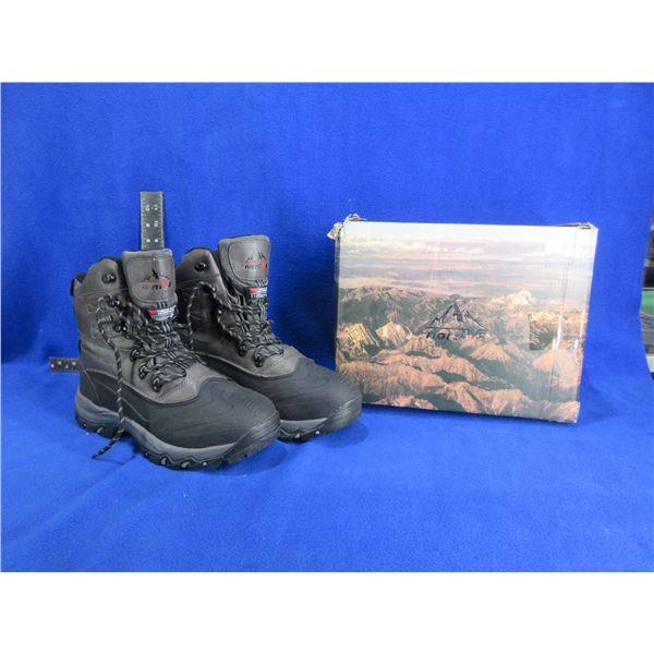 Nortiv 8 Mens Water Resistant Boots - Size 9.5