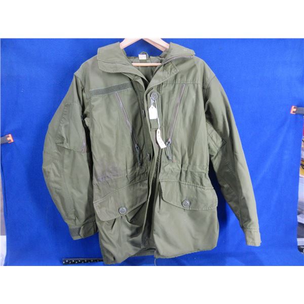 Canadian Military Surplus Jacket - Size 7036 (Height 70, Chest 36)