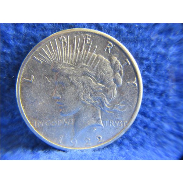 1922 USA One Dollar "Peace Dollar" - .900 Silver