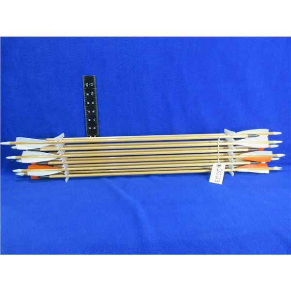 12 Wood Arrows with Field Points - 29" Length