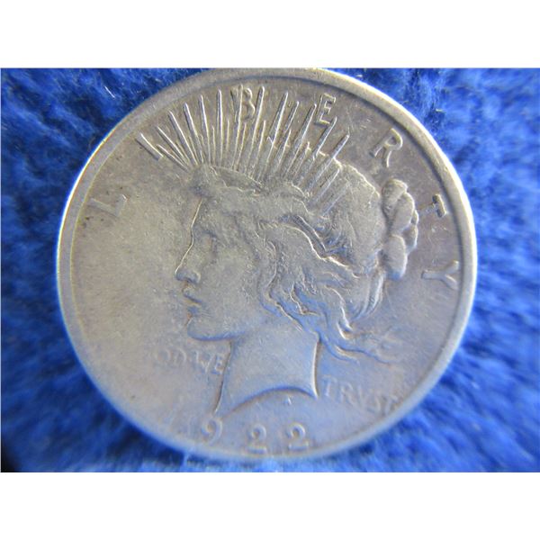 1922 USA One Dollar "Peace Dollar" - .900 Silver