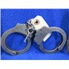Image 2 : Vintage Handcuffs with 1 Key # 127467 - Peerless Handcuff Co.
