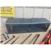 Image 4 : Big Metal Tool Box 32"x9"x8 1/2"