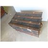 Image 3 : Trunk Antique with Insert Tray 22"x32"x19 1/2"