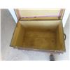 Image 5 : Trunk Antique with Insert Tray 22"x32"x19 1/2"