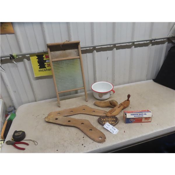 Washbasin, Marshell Wells Enamel Chamber Pot, Bob Skates