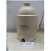 Image 1 : Medalta Stoneware Chicken Feeder 