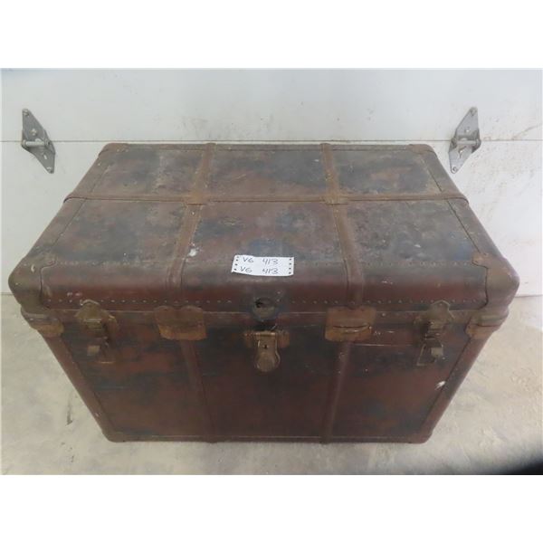 Vintage Trunk 36x22x26''