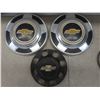 Image 3 : Chevy and GMC Center Caps and a Pair of Bumperettes
