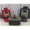 Image 4 : CPR Oil Lamp and 4 Vintage Lanterns 