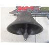 Image 4 : Cast Wall Mounted Dinner Bell with Painted Train