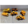 Image 3 : 24 Caterpillar Die Cast, Metal and Plastic Excavators, Cement Truck, Crane