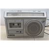 Image 5 : Hitachi Portable Radio/Cassette Player