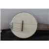 Image 5 : Vintage Banjo Ukulele 