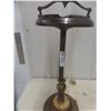 Image 3 : Ashtray Stand 