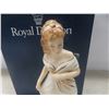 Image 2 : Royal Doulton ''Morning Walk'' Lady 8'' Figurine