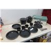 Image 1 : Ozark Trail 13 Piece Enamel Outdoor Cooking Set