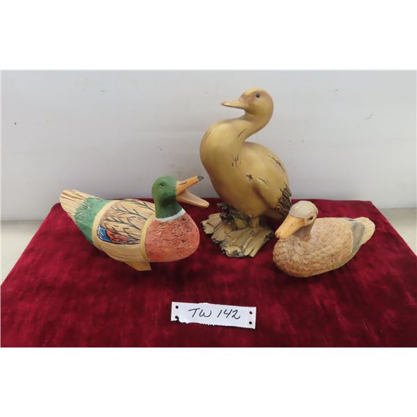 3 Ducks, Wood, Bull Rush, Cornhusk, Tallest 11''
