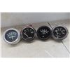 Image 4 : Gauges Oil Pressure, Amps, Temperature