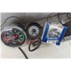 Image 7 : Auto Gauges, Novelty Plate, Car Warmers