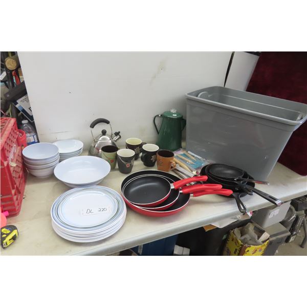 16 Pieces Melaware Dishes Coffee Pot Kettle