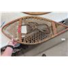 Image 5 : Vintage Snow Shoes 44x15 1/2