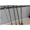 Image 3 : 4 Old Golf Clubs
