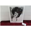 Image 1 : Dionne Warwick 8x10 Autograph Photo