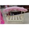 Image 4 : Barbie Case, Dream Glow Barbie, Canopy Bed and Accessories 