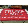 Image 5 : 2 Trump Flags 57x35 and 17x115