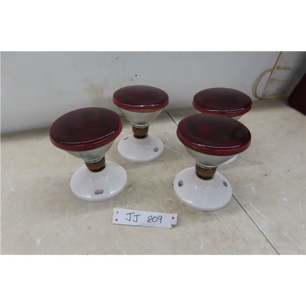 4 Infrared Light Bulbs for Keeping Food Warm 