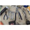 Image 4 : Hand Tools, Screwdrivers, Prybar, Chalk Line, Trowels