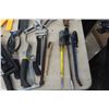 Image 7 : Hand Tools, Screwdrivers, Prybar, Chalk Line, Trowels
